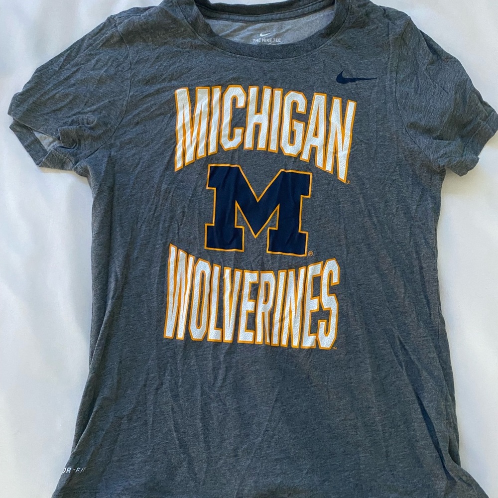 Michigan Wolverines S Top